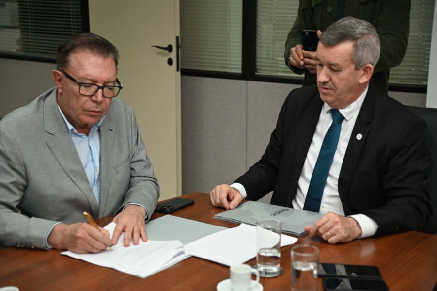 crcsc-e-prefeitura-de-sao-jose-firmam-acordo-para-compartilhamento-de-dados