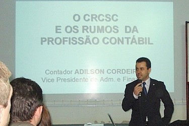 Conselheiros do CRCSC ministram palestras em várias cidades do Estado