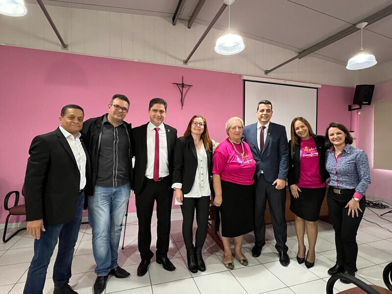 presidente-do-crcsc-marca-presenca-em-evento-alusivo-ao-outubro-rosa-e-novembro-azul-do-sindicont-de-joinvillesc